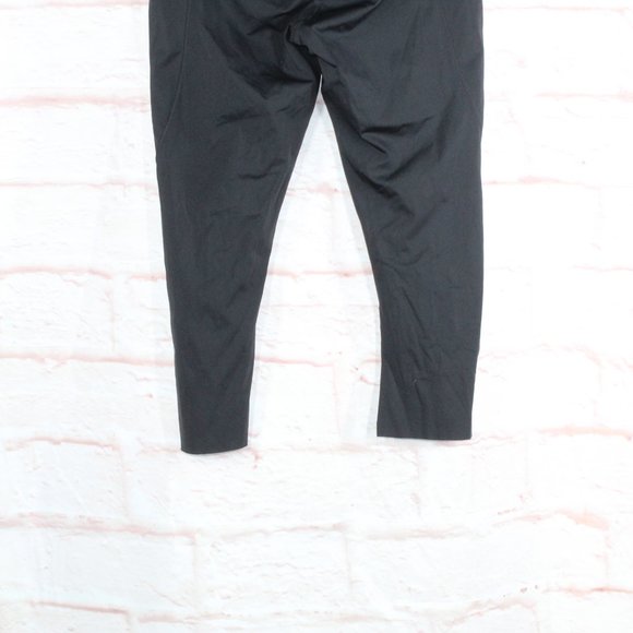 *Lululemon Black Polyester Spandex Blend Side Pockets Crop Capri Leggings Size - Picture 6 of 8